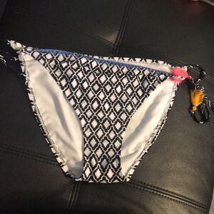 Xhilaration swim bottom